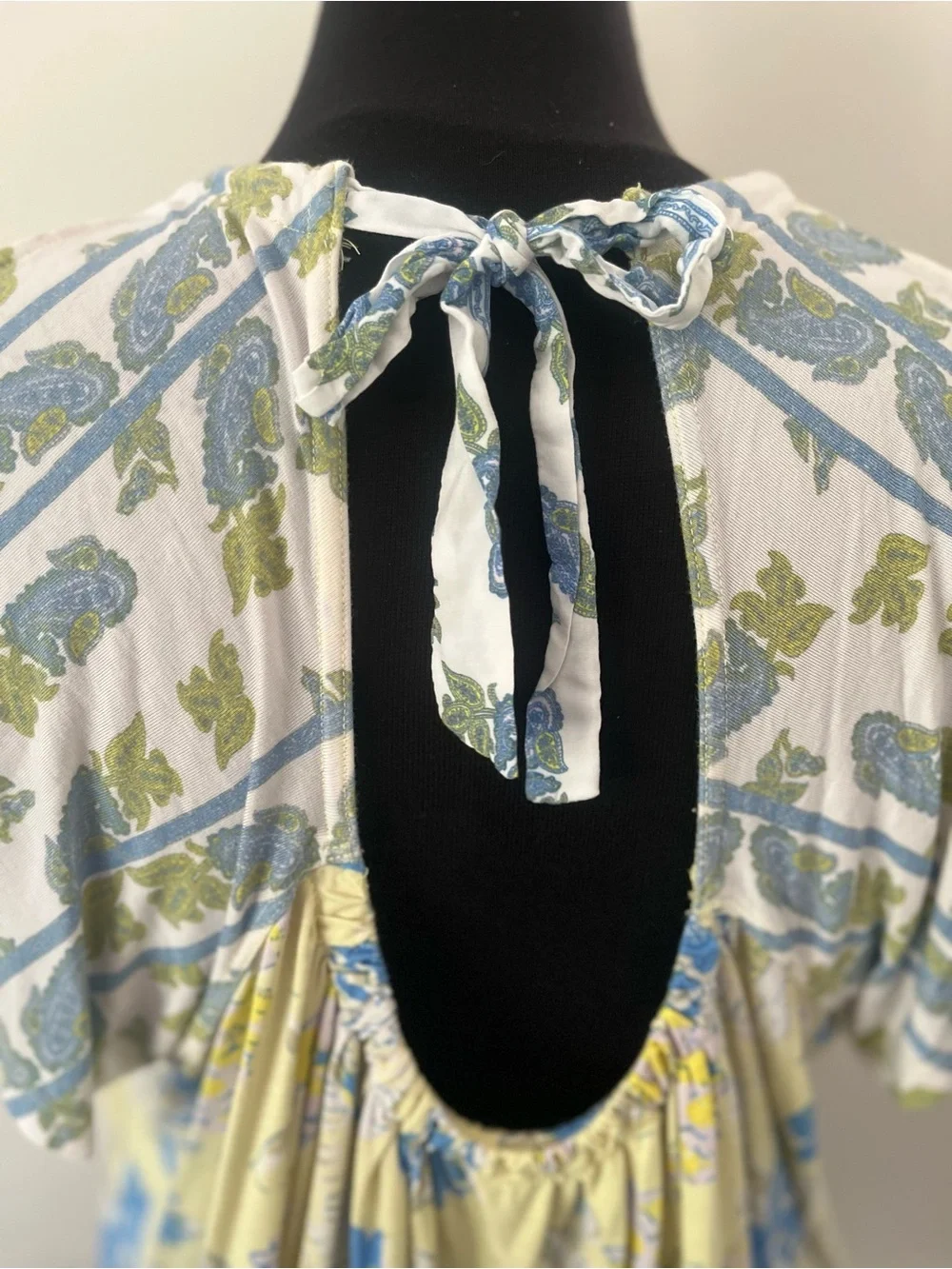 Free People Baja Babe Lemon Gelato Cold Shoulder Top  Size medium
